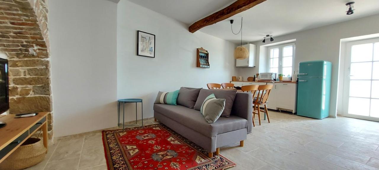 Apartment Мотовун Екстер'єр фото